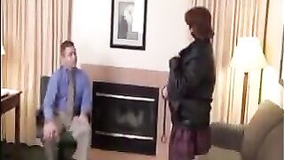 A fat woman serves her boss in pantyhose and stockings