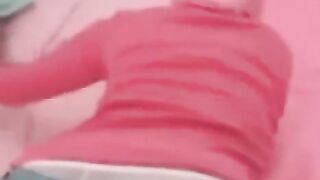 Home made sex with an Arabic woman who loves to play with her natural pussy
