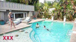 Two young people have less than 100$ to pay for their accommodation. What a trouble!
