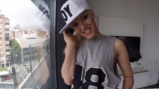 Bald guy picked up blondie on the road and fucked her ass