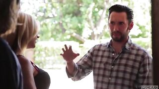 Guy fucked a beautiful blonde with fake boobs at 60 FPS