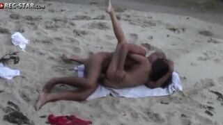 Real hidden cam shooting on the beach