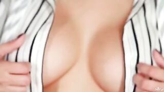 I have a pair of beautiful natural big breasts