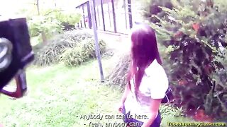 The stranger sucked a guy's cock in the bushes for not getting caught