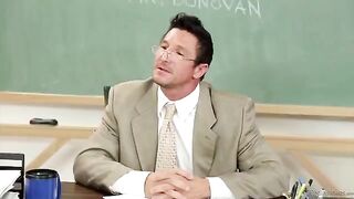 The student got a good mark thanks to the teacher's intense intimacy