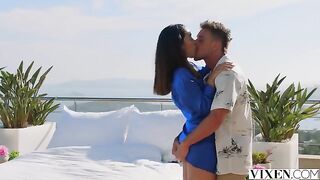 Crashers of the party with delicious blowjob outdoors