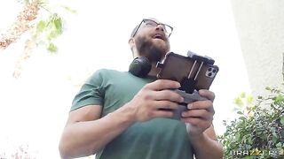 He climbed in her window and she gave him a passionate blowjob