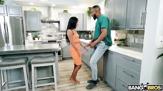 A big dick in the kitchen for a tight fit
