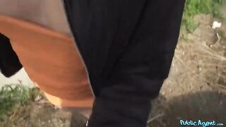 Hot Italian brunette lost her phone and got banged on the street