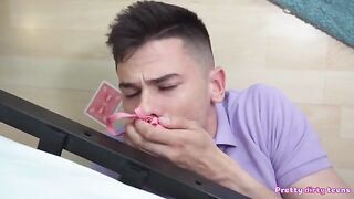 College girls enjoy rubbing their cunts with pantie scent