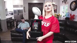Too Slim Thick To Quit - Mature star gets fucked on the couch with intensity