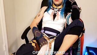 Zhongli caught tiny cosplayer Xiao masturbating, shocked!