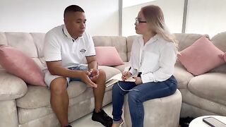 Kira Blonde, psychologist, uses her huge ass to treat patients