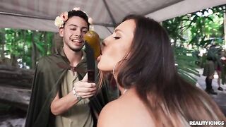 A nice picnic in the park ended with a blowjob