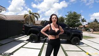 A hot girl has sex with her boyfriend in the garage, it was awesome!