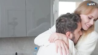 Plumber checked the pipes and then the housewife’s tight pussy
