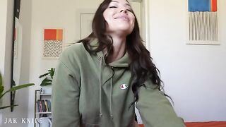 A hot step mom seduced her stepson to fuck her in 2 minutes