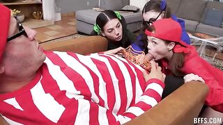 My eyes are darting around from the choice of pussies - Foursome on the couch scene