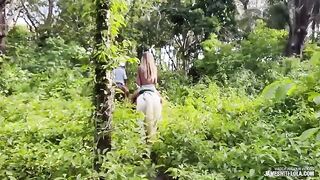 The couple has a sensual sex, without need for words to feel the love