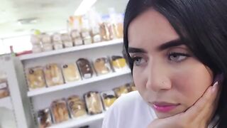 A young girl with a big ass is always ready to get fucked in public