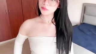 A white girl with glasses shows how to suck and fuck