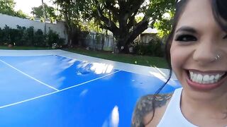 Gina Valentina gets fucked hard outdoors in this exclusive rorno