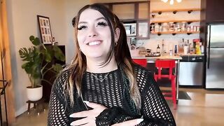 A stepsister with a big ass is being auditioned for a role, it’s a first-time experience