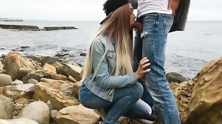 A girl with appetizing forms has sex with her boyfriend outdoors