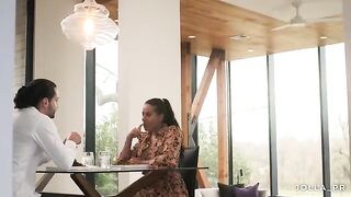 Therapist invited her patient for a romantic dinner at her house